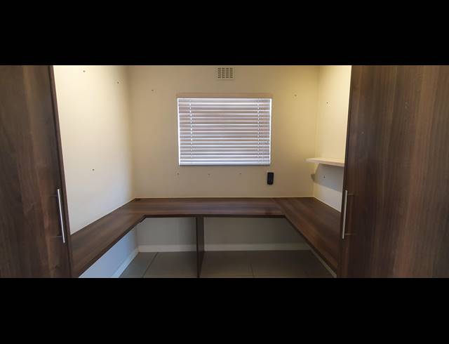 3 BEDROOM HOUSE RENTED IN SUNNINGDALE